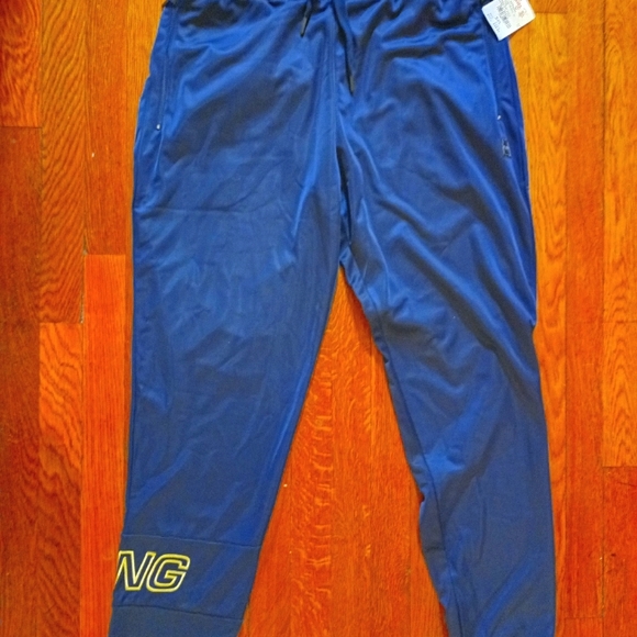 KING APPAREL (track suit) - Picture 3 of 9